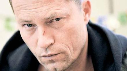 Schnell verbeult. Der Nikolaus „Nick“ Tschiller des Til Schweigers ist kein Dialektiker, er ist direkt, sehr direkt.