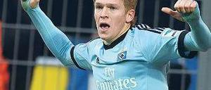 Die Tore zum Glück. Der Lette Artjoms Rudnevs hat für den Hamburger SV nach holprigem Beginn bereits elf Saisontreffer erzielt. Foto: AFP