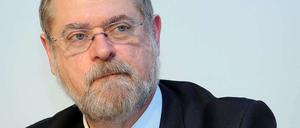 Klaus F. Zimmermann ist Professor für Wirtschaftliche Staatswissenschaften an der Universität Bonn und Direktor des Instituts zur Zukunft der Arbeit (IZA) in Bonn