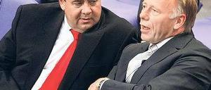 Schulterschluss. Sigmar Gabriel (l.) und Jürgen Trittin sind sich einig. Foto: Reuters