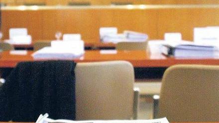 Neuauflage. Eine Szene aus der NPD-Verhandlung 2002. Fünf Jahre später übersandten die Richter eine Stellungnahme zu möglichen Änderungen im Verbotsverfahren. Foto: dpa