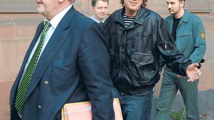 Journalisten müssen nicht über alles berichten, was sie vor Gericht erfahren, hatte das OLG Köln festgestellt. Nun muss der BGH im Fall Kachelmann entscheiden. Foto: ddp