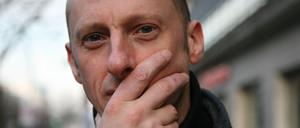 Mark Espiner meint: "Berlin, es ist Zeit für einen Realitäts-Check. Die East Side Gallery ist keine Galerie." 