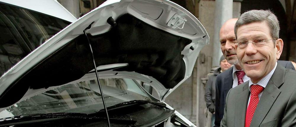 Ford-Deutschland-Chef Bernhard Mattes wünscht sich von der deutschen Politik, dass der steuerliche Nachteil, den Elektroautos als Dienstwagen haben, ausgeglichen wird. 