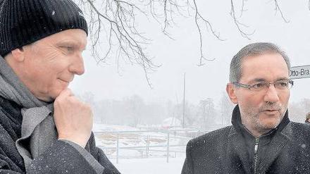 Eins auf die Mütze. Thomas Braune ist Platzecks Sprecher.Foto: dpa