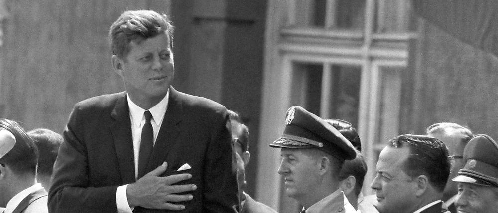 John F. Kennedy vor dem Schöneberger Rathaus: Seine Rede bewegte Menschen in Ost- und West-Berlin. 