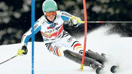 Den Schmerz besiegt. Noch kurz vor dem Rennen in Lenzerheide war gar nicht klar, ob Felix Neureuther starten können würde. Ihn plagten starke Rückenschmerzen. Foto: dpa