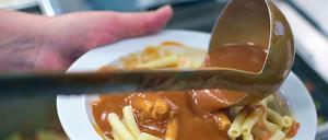 Sollten die Caterer ihre Preise erhöhen, würde sich eine Erhöhung von 20 oder 30 Cent pro Essen auf einen sechsstelligen Betrag summieren.