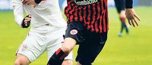 Vorsprung verspielt. Frankfurt mit Anderson (v.) verlor noch gegen Stuttgart. Foto: dpa