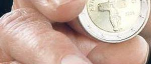 Harte Währung, weichgespült. Zypern droht ohne Einigung mit der EU der Staatsbankrott – und damit auch der Verzicht auf die Gemeinschaftswährung. 