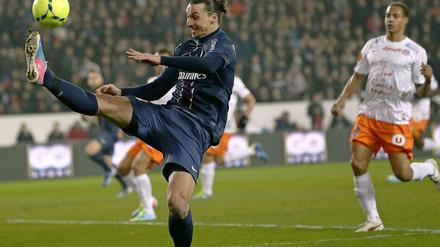 In einer anderen Dimension. Zlatan Ibrahimovic (l.) überragt seine Kollegen.