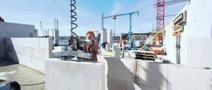 Der Wohnungsbau in Deutschland zieht an. Doch von seinem Höchststand in den 90er Jahren, der die 700 000er-Marke überschritt, ist er immer noch weit entfernt.