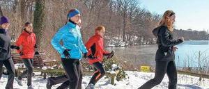 Stimmungsaufheller. Joanna Zybon (rote Jacke, Mitte) nutzt mit ihrer Gruppe die angenehmen Effekte des Laufens. 