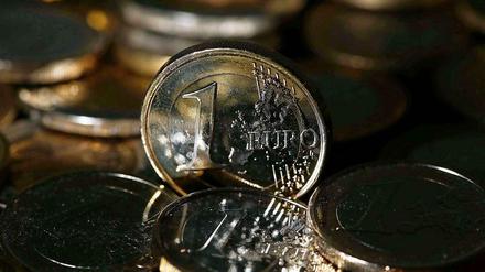 Laut einer Umfrage sind die Euro-Gegner in Deutschland klar in der Minderheit.