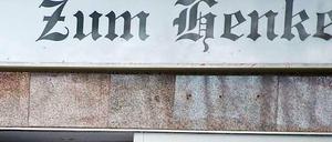  Der Mietvertrag für die bei Neonazis beliebte Kneipe „Henker“ in der Brückenstraße in Schöneweide wurde gekündigt.