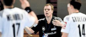 Trainer in Not. Für Martin Heuberger geht es am Sonntag gegen Tschechien um seinen Job.