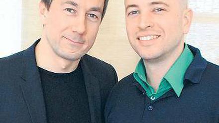 Ronny Lamek und Jamel Abderrahmane sind die Pflegeagenten.
