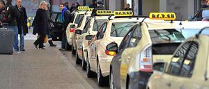 Taxifahrer müssen sich in acht nehmen. Betrüger haben es auf sie abegesehen.