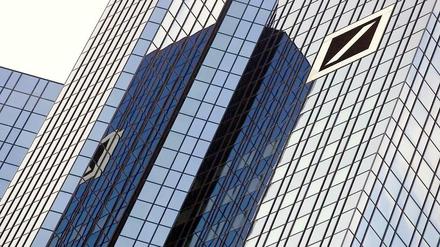 Die Aktionäre der Deutschen Bank haben die im vergangenen Jahr getroffenen Beschlüsse bestätigt.