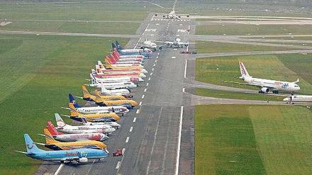 Verzerrter Wettbewerb. Die Unterzeichner kritisieren die Benachteiligung deutscher Airlines auf dem internationalen Markt. 