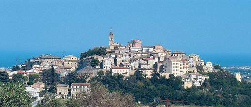 Traumort für Urlauber, Hölle für die Armen. Civitanova Marche.