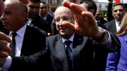 Noch alles im Griff? Ein angeschlagener Francois Hollande in Rabat.