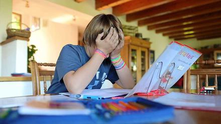 Deutsche Kinder und Jugendliche leben besser als solche aus anderen Ländern der Welt - und trotzdem sind viele Mädchen und Jungen in Deutschland unglücklich. Das hat eine Studie der UN-Kinderhilfsorganisation Unicef ergeben.