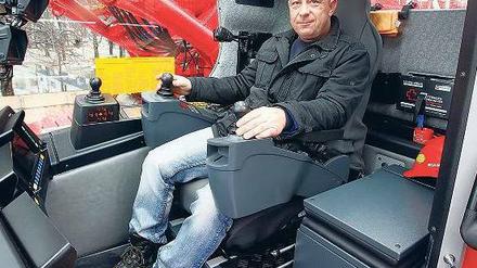 Platz da, gleich kommt der Chef. Noch sitzt der Kollege im Häuschen, bald nimmt hier Herr Rockert Platz. Foto: Davids