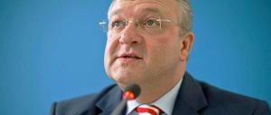 Frank Henkel will sich erst am Montag zur Kriminalstatistik äußern. 