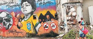 Protestwand. José Marin, Präsident des brasilianischen Fußball-Verbandes, steht inzwischen nicht mehr nur wegen umstrittener Infrastrukturprojekte in der Kritik. Foto: Reuters