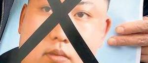 Klare Botschaft. In Seoul gehen Demonstranten gegen Nordkoreas Staatschef Kim Jong Un auf die Straße.