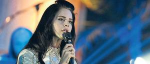 Lolita mit Plastikcharme. Lana del Rey im Berliner Velodrom.