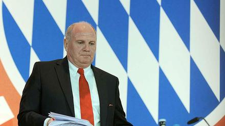 Verletzte Vorbildfunktion? Bayern-Präsident Uli-Hoeneß steht in der Kritik.