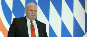 Verletzte Vorbildfunktion? Bayern-Präsident Uli-Hoeneß steht in der Kritik.