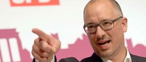 Der Berliner SPD-Landeschef Jan Stöß wildert in den Gefilden seines Parteifreundes Michael Müller.