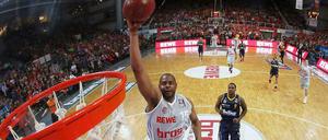 Alba Berlin musste in Bamberg die erste Niederlage in der laufenden Saison gegen den Meister einstecken.