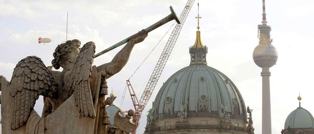 Berlins SPD-Chef Jan Stöß fordert schon seit längerem ein Gesamtkonzept zur Wiederbelebung von Berlins historischer Mitte.