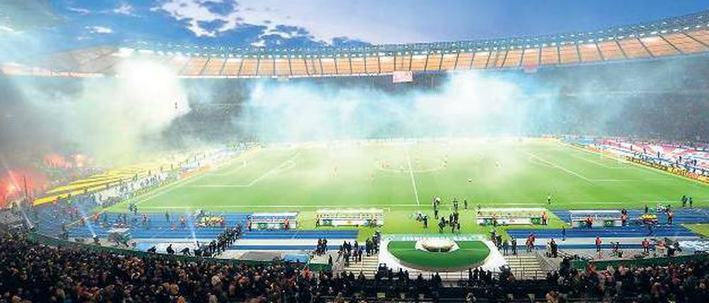 Alljährliches Risiko. Beim Pokalendspiel in Berlin ist das Olympiastadion regelmäßig mit 74 000 Zuschauern gefüllt.