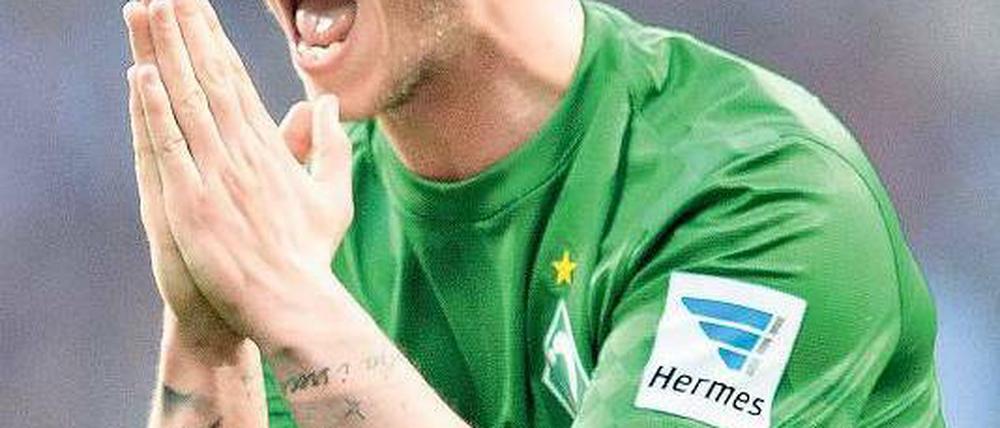 Hilft beten? Auf dem Spielfeld klappt für Arnautovic kaum noch etwas. Foto: dpa