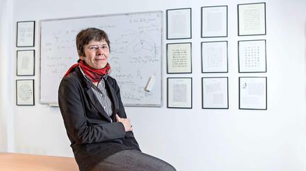 Angekommen. Hélène Esnault in ihrem Institut in Dahlem. An Berlin liebt sie unter anderem die Lebendigkeit ihres Schöneberger Kiezes.