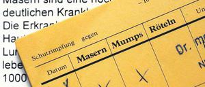 Kontrolle schützt. Auch die zwei Immunisierungen gegen Masern werden ins Impfbuch eingetragen – als lebenslanger Nachweis.