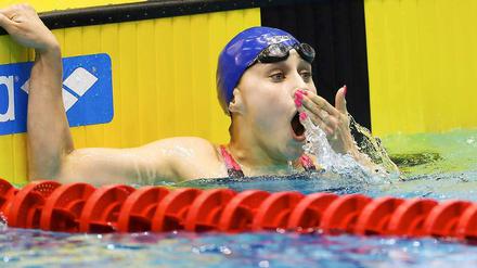 Kann ihr Glück kaum fassen. Selina Hocke nach dem Sieg über 200 Meter Rücken