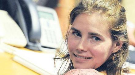 Perfekte PR-Strategie. Amanda Knox, der „Engel mit den Eisaugen“. Die Verurteilung wurde aufgehoben, der Freispruch auch. 