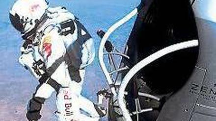 Großes Medieninteresse: Der Weltraumsprung von Felix Baumgartner. Foto: dpa