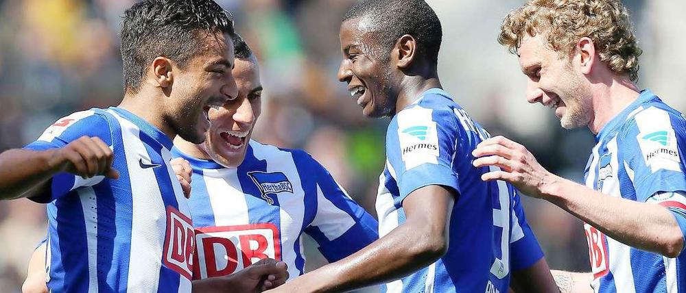 Jubel, Trubel, Herthakeit: Wie zuletzt gegen St. Pauli wollen Herthas Spieler auch gegen Aue drei Punkte feiern.