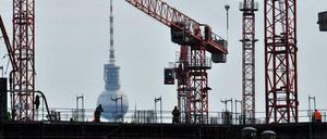 Es wird gebaut in Berlin, nur nicht günstiger Raum. Das soll sich nun laut Senat ändern. 