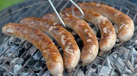 Kulinarischer Vergleich: Welche Rostbratwurst macht im Berliner Grillsommer das Rennen?