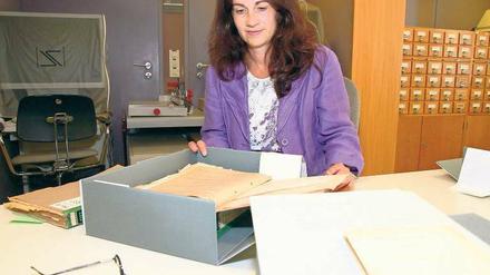 Akten und Schicksale. Das Verlagsarchiv von De Gruyter wird von der Staatsbibliothek aufbewahrt. Die Berliner Historikerin Angelika Königseder fahndet darin etwa nach Namen und Texten jüdischer Autoren, die seit 1933 nicht mehr gedruckt wurden. 