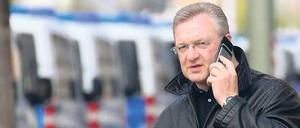 „Mein Vertrauen in die Polizei ist schwer erschüttert“. Innensenator Frank Henkel im Mai 2013.