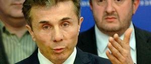 Premierminister Bidsina Iwanischwili will die Beziehungen zu Moskau verbessern.